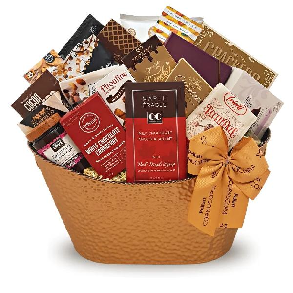 Glamorous Goodies Gift Basket product image